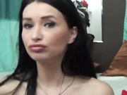 Zeya Brunette