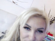 hotblondemilf