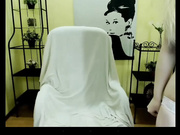 Молодая симпотичная