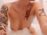 DONTKILLMVIBE bubble bath