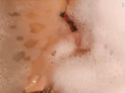 DONTKILLMVIBE bubble bath 2